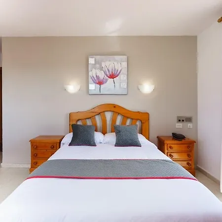 Hotel Oyo Costa Andaluza